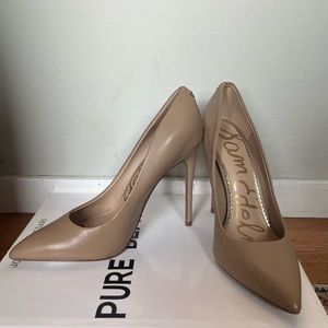 Beige Pointed Toe Heel